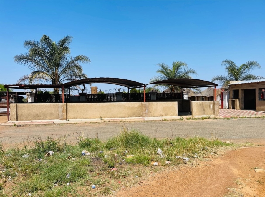 Commercial Property for Sale in Lethlabile North West